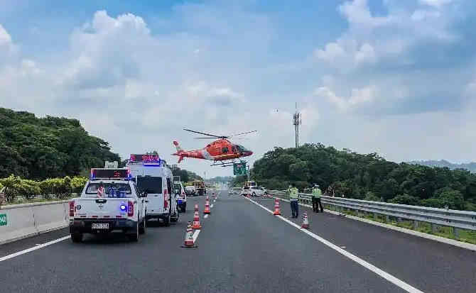 合山高速公路汽车救援案例